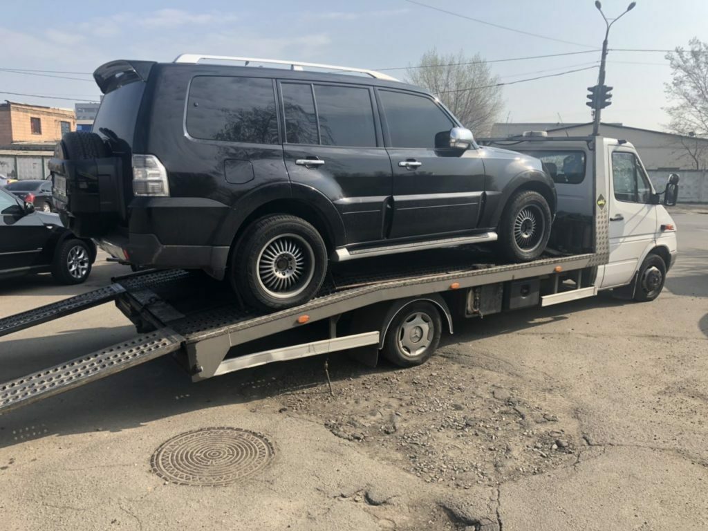 Фото эвакуатора внедорожников